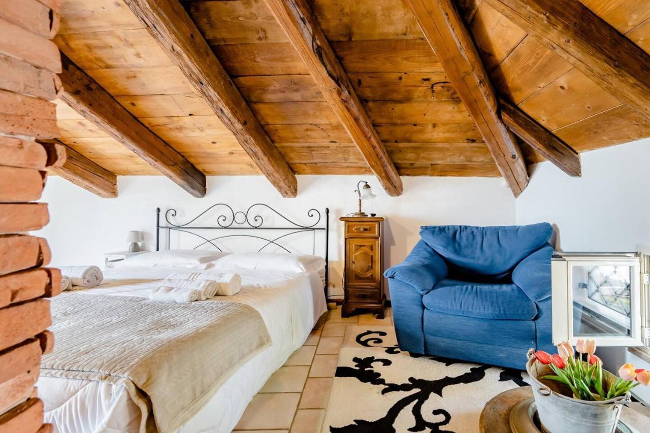 Mansarda Romantica "Il Nido Delle Rondini" Conversano Exteriör bild