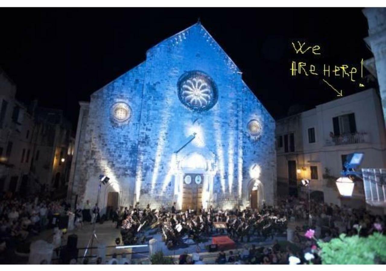 Mansarda Romantica "Il Nido Delle Rondini" Conversano Exteriör bild