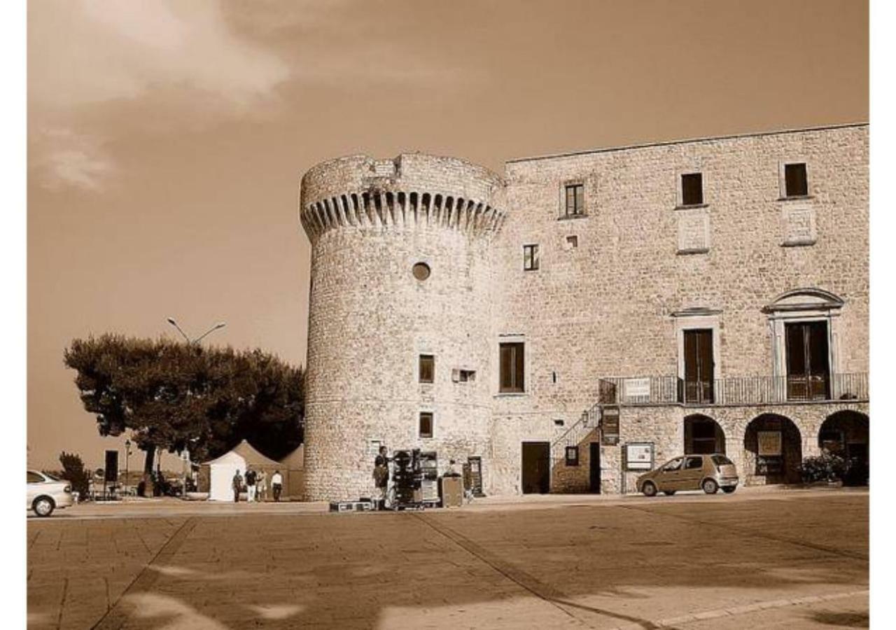 Mansarda Romantica "Il Nido Delle Rondini" Conversano Exteriör bild