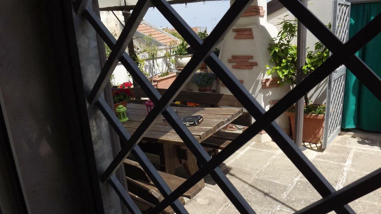 Mansarda Romantica "Il Nido Delle Rondini" Conversano Exteriör bild