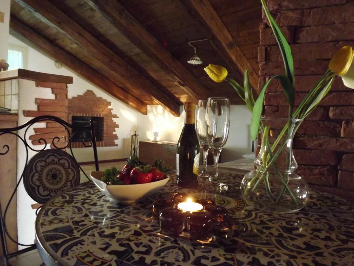 Mansarda Romantica "Il Nido Delle Rondini" Conversano Exteriör bild